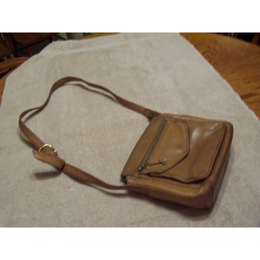 Fossil 75082 Brown Leather key shoulder handbag purse very nice